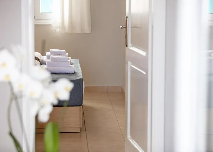 Plaka Modern Apartment *