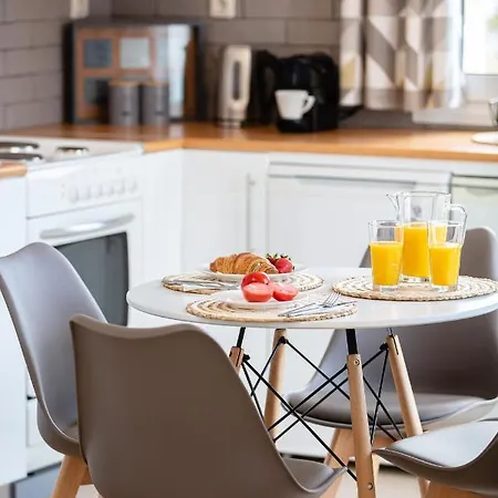 Plaka Modern Appartement *